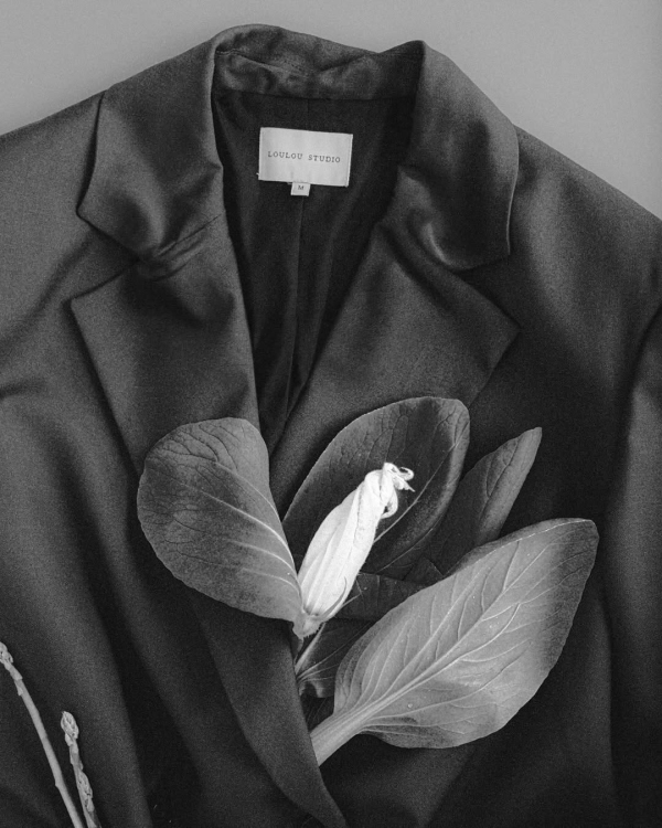 30 Cool Boutonnière Ideas for Grooms That Are Anything But Boring