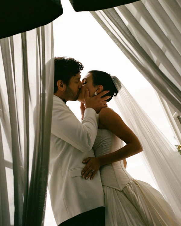 6 Expert Tips for Effortless, Natural Wedding Photos You’ll Actually Love — photo 1