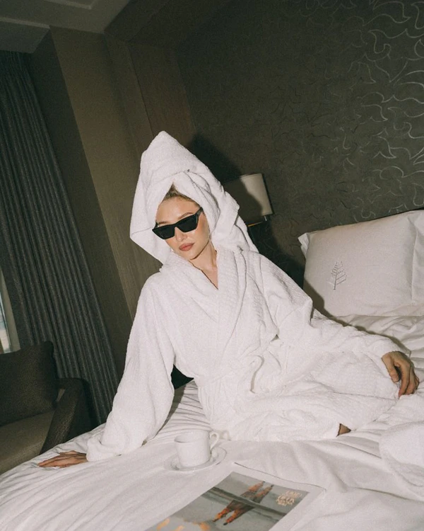 11 Beauty Clinics in Los Angeles that Brides Trust for Glowing, Wedding-Ready Skin — photo 1