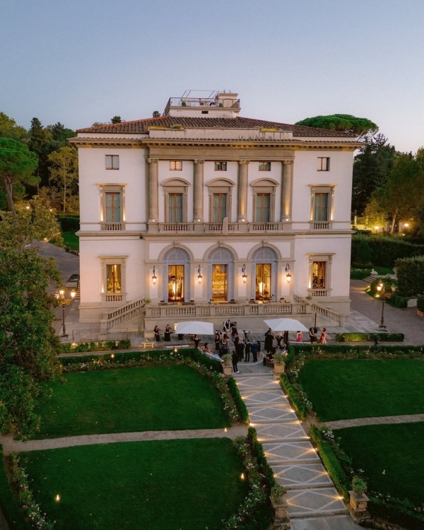 15 Best Wedding Venues in Tuscany | Beautiful Places, Villas to Get Married in Italy | Luxury Wedding Locations