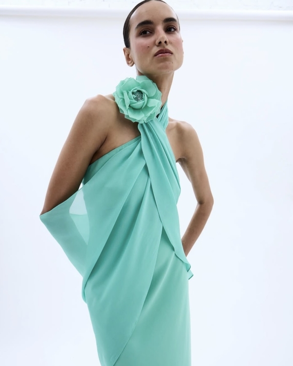 40 Chic Wedding Guest Dresses Perfect for a Destination Wedding in Europe