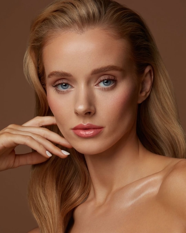 17 Best Makeup Artists in the UK | Famous, Professional MUA | Bridal Makeup in England | Wedding Beauty Artists