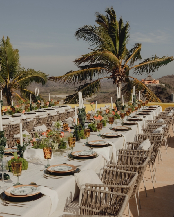 This Annie’s Ibiza Bride Said "I Do" in Careyes, Where Bold Architecture Meets Cinematic Ocean Vistas