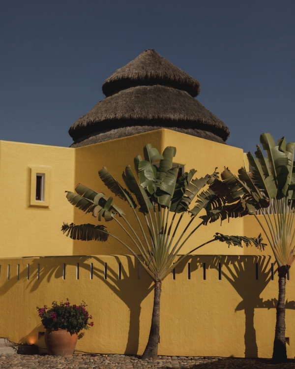 This Annie’s Ibiza Bride Said "I Do" in Careyes, Where Bold Architecture Meets Cinematic Ocean Vistas
