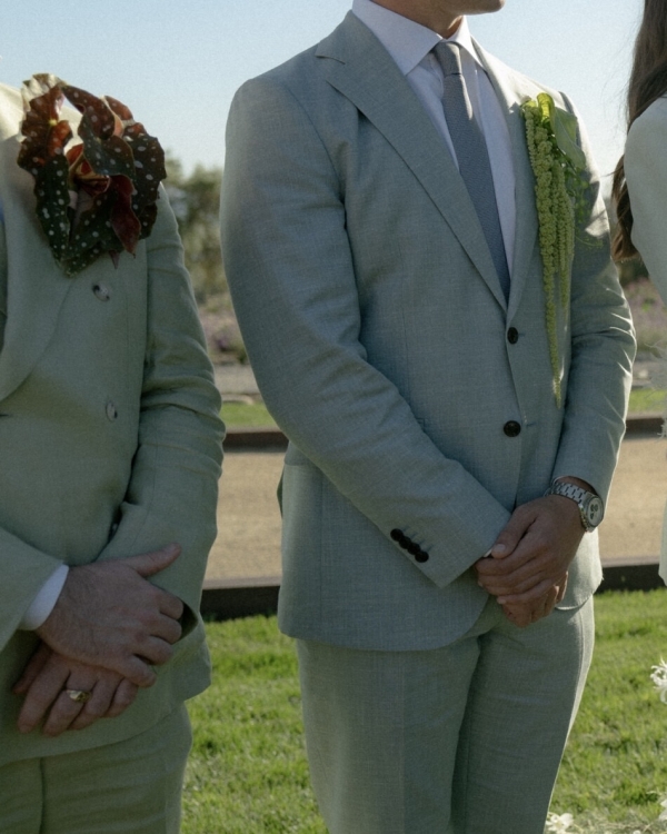 30 Cool Boutonnière Ideas for Grooms That Are Anything But Boring