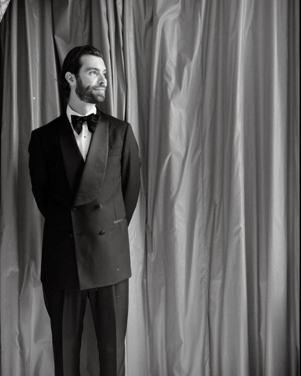 Inside a Daringly Colorful & Cool Wedding at a Melbourne Art Gallery