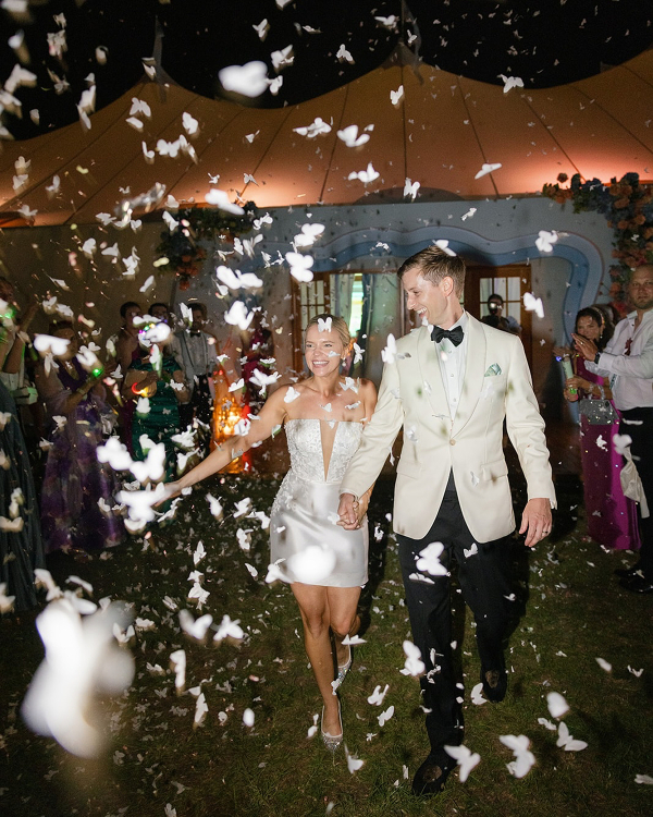 5 Expert Tips for Natural and Unposed Wedding Photography