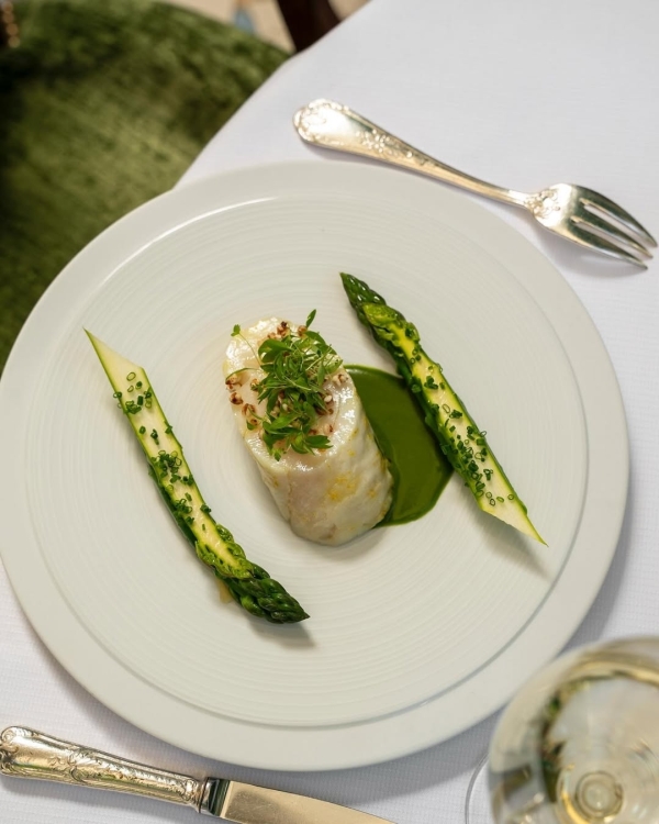 10 Romantic Restaurants for Date Night in Paris