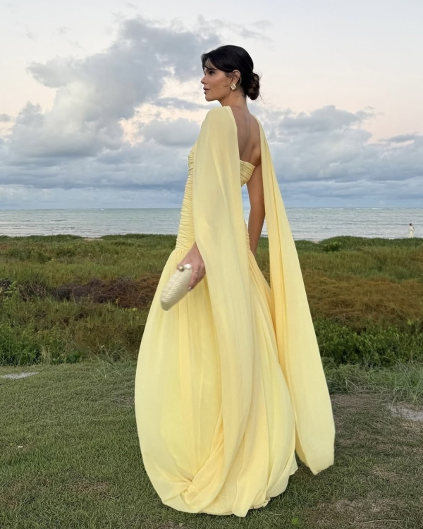 40 Chic Wedding Guest Dresses Perfect for a Destination Wedding in Europe