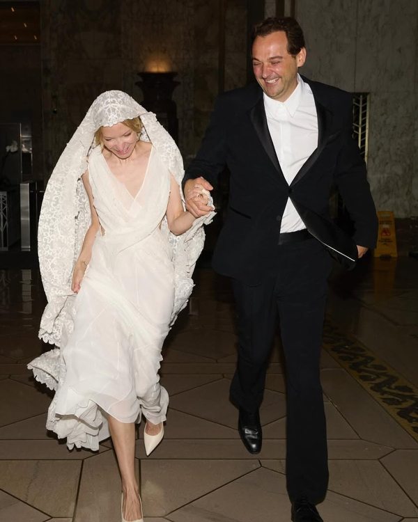 55 Must-Have Wedding Photos that Tell Your Love Story Perfectly