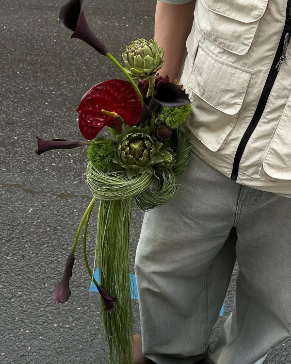 9 Stylish Bouquet Trends We're Loving for Brides Right Now