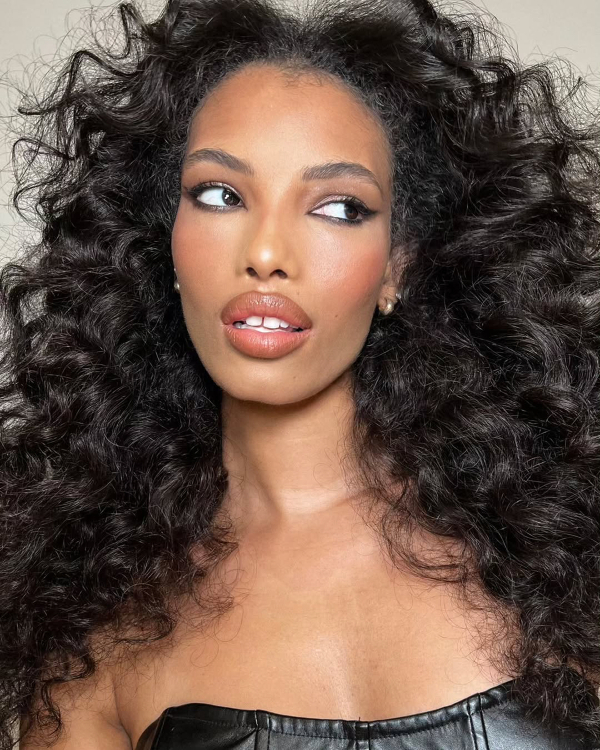 17 Best Makeup Artists in the UK | Famous, Professional MUA | Bridal Makeup in England | Wedding Beauty Artists