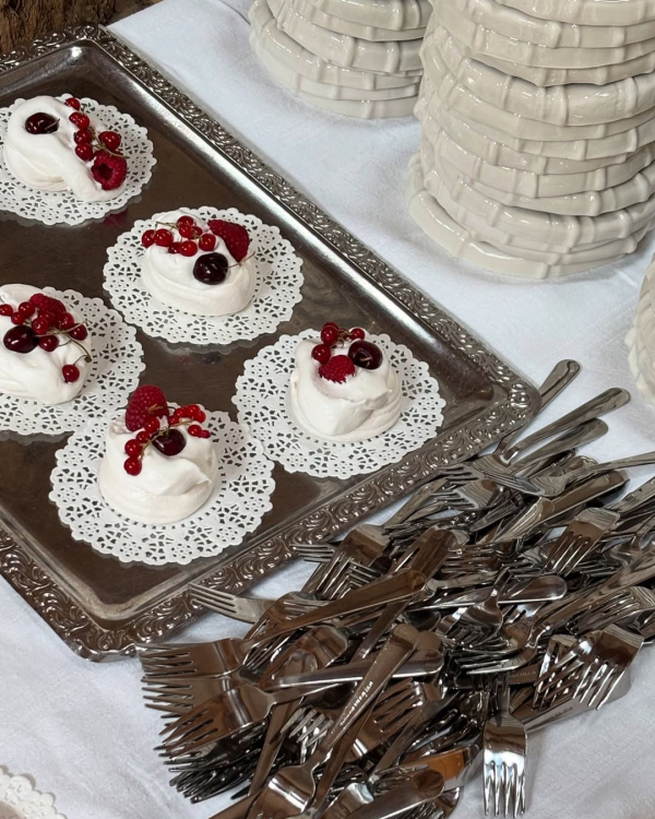 The Hottest Wedding Menu Ideas for 2025, According to Top Caterers