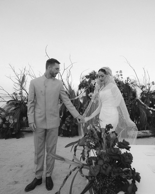 A Chic & Spiritual Beach Wedding on the Tropical Shores of Bali — photo 1