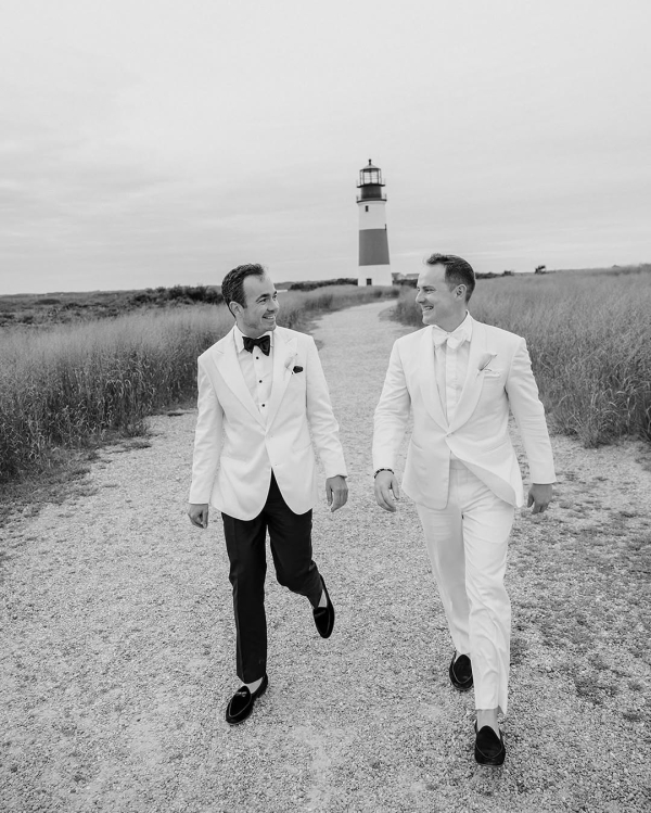 5 Expert Tips for Natural and Unposed Wedding Photography