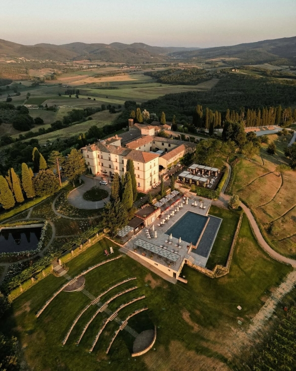 15 Best Wedding Venues in Tuscany | Beautiful Places, Villas to Get Married in Italy | Luxury Wedding Locations