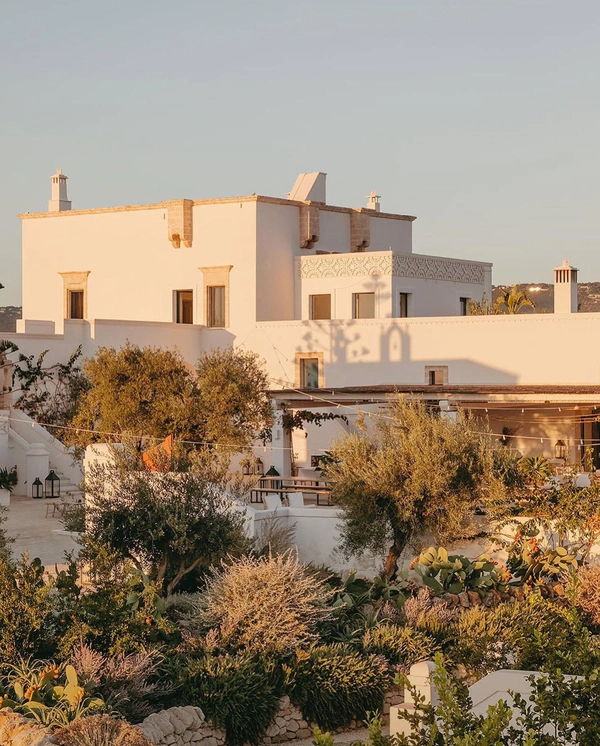 <a href="https://www.instagram.com/masseriacalderisi/p/DZNXR6es-nf/">Masseria Calderisi</a>, Photography: <a href="https://www.instagram.com/masseriacalderisi/p/DZNXR6es-nf/">November Studio</a>