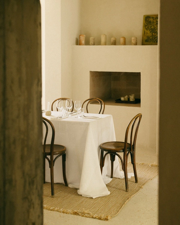 <a href="https://www.instagram.com/p/DZO_UpENhNP/">Palazzo Edmondo</a>, Photography: <a href="https://www.instagram.com/latxina/">Monika Frias</a>