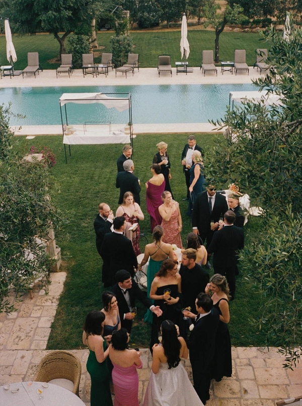 <a href="https://www.instagram.com/pettolecchiacollection/">Pettolecchia La Residenza</a>, Photography: <a href="https://www.instagram.com/p/DWWKBFEDEkj/?img_index=7">We Wedding Photography</a>