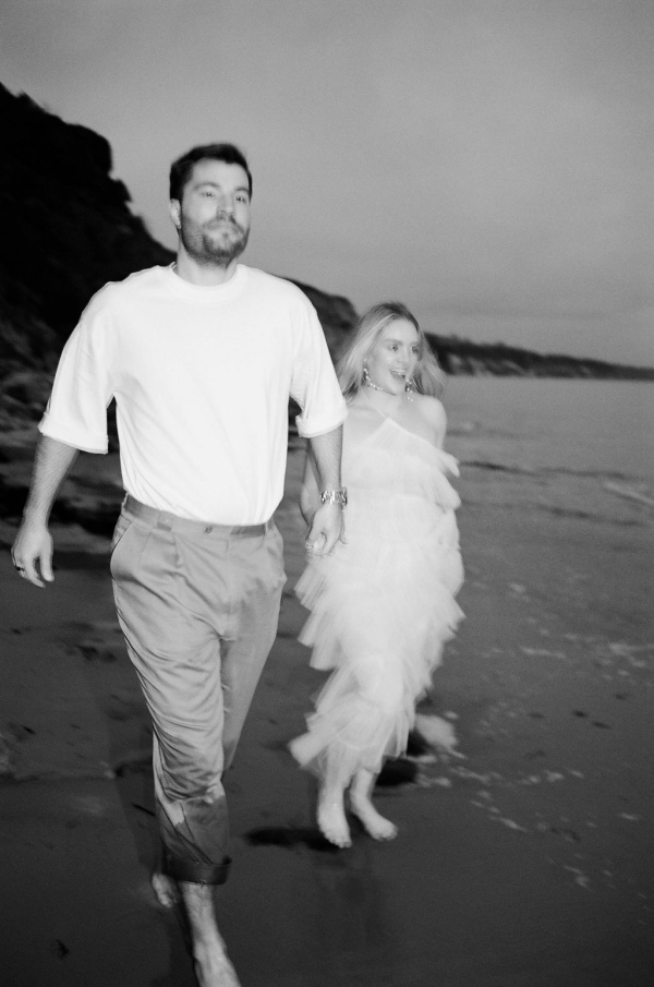 Chic pre-wedding shoot in Santa-Barbara