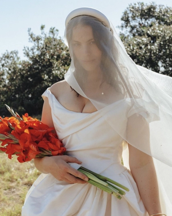 Plus-Size Summer Wedding Dress Ideas — photo 1