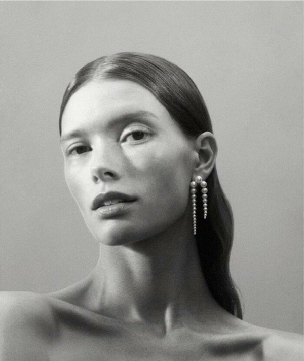 Top Minimalist Wedding Earrings | Best Modern Bridal Jewelry