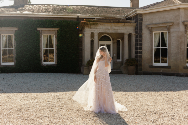 Elegant Wedding of Therese & Daniel on the Plains of Barun | Outdoor Travel-Ispired Wedding Venues of Melbourne