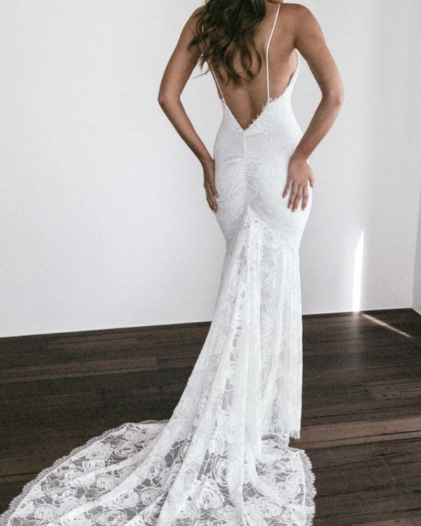 Lace wedding dress
