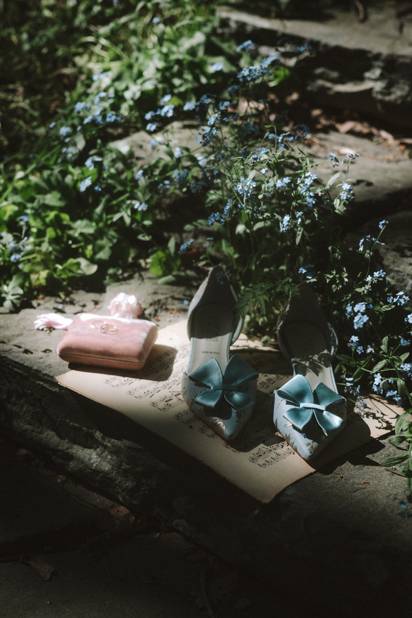 Minna Katie Captures the Essence of Spring Love