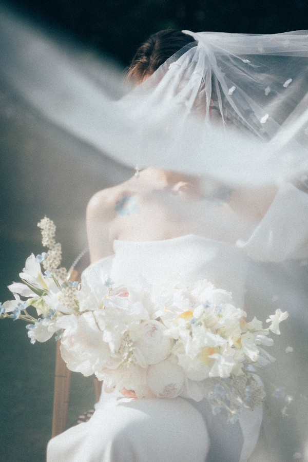 Minna Katie Captures the Essence of Spring Love