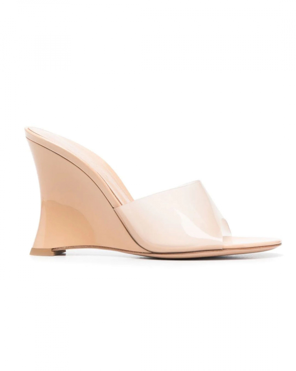 22 Best Wedding Guest Shoes | Heels & Flat Women's Shoes | Comfortable Sandals