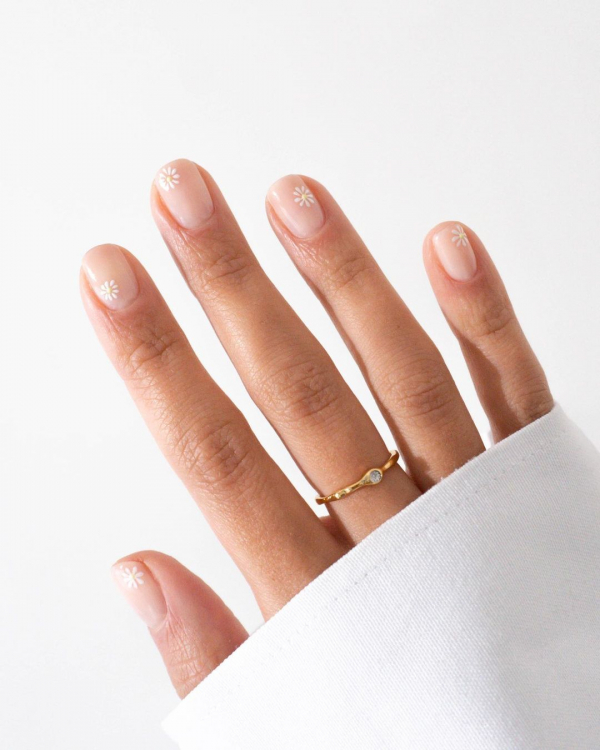 26 Best Minimalist Nail Design Ideas for Wedding | Minimalist Gel Manicure