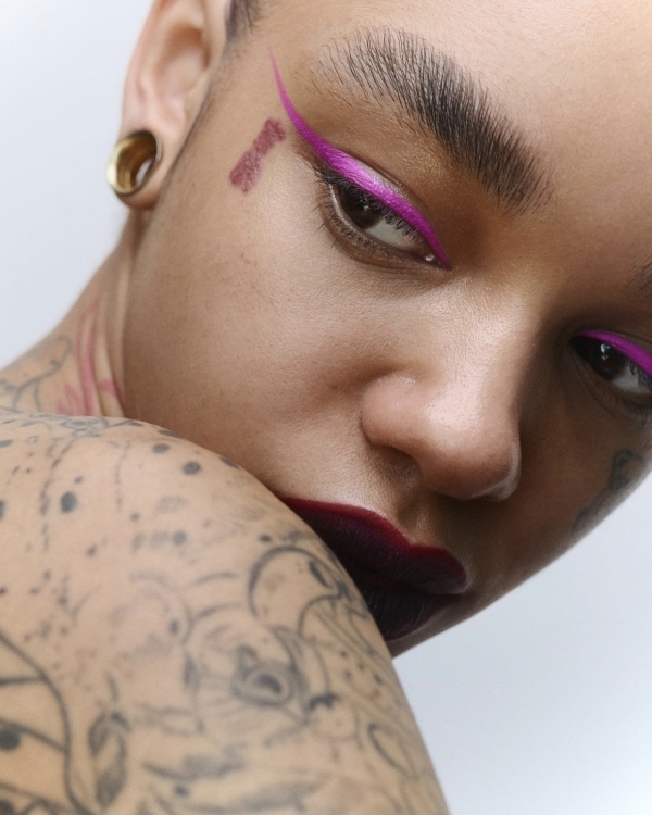 Makeup Inspiration: Non-White Eyeliner Trend