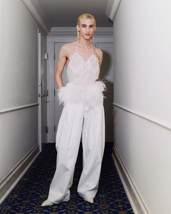 Gender-Neutral Wedding Outfit Ideas