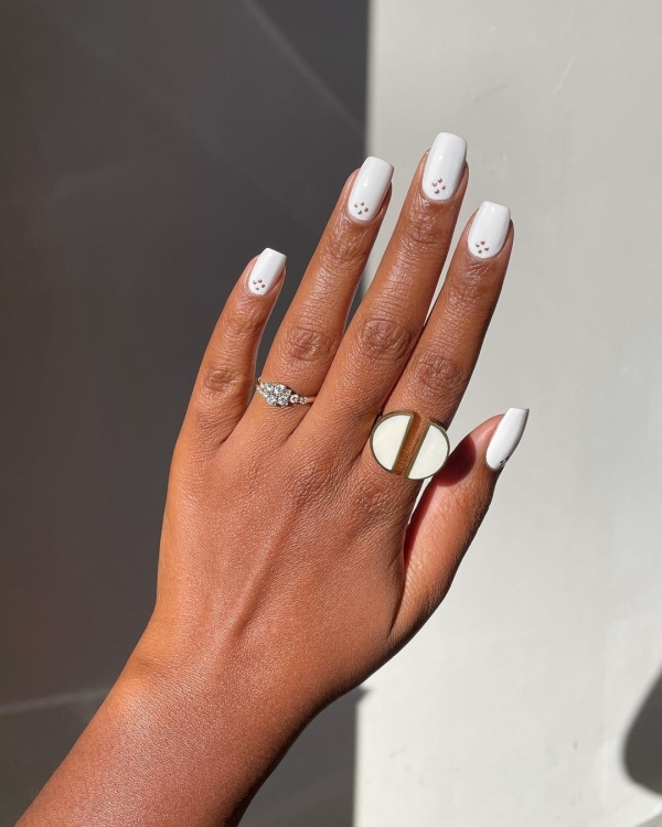 6 Colors Perfect for Summer Nails
