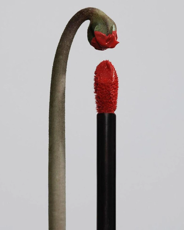 6 Easy Steps to Make Your Lipstick Last — photo 2