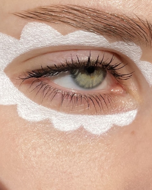 Makeup Inspiration: Non-White Eyeliner Trend