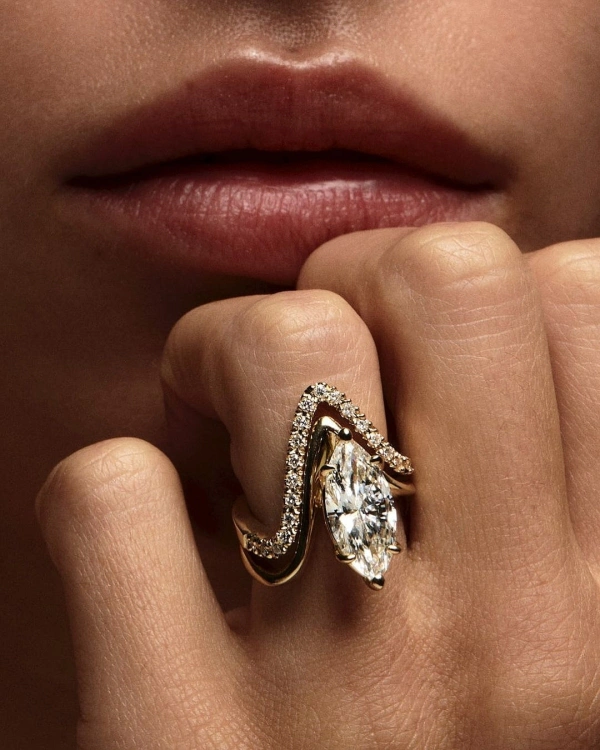 20 Marquise Diamond Engagement Rings — photo 1