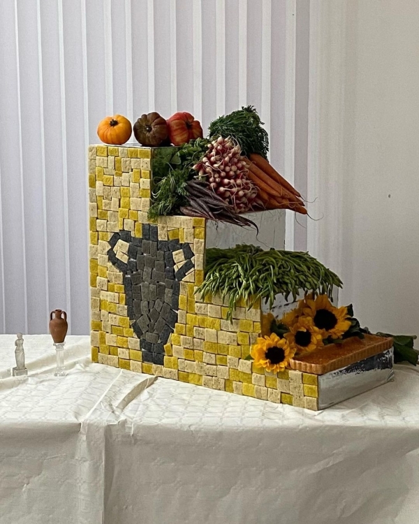 Trend: Set Design with Vegatables