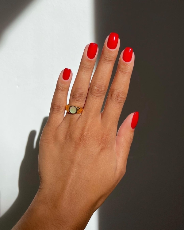 6 Colors Perfect for Summer Nails