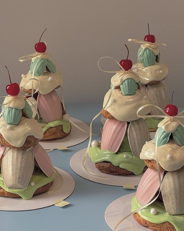 Trend: Croquembouche-Style Wedding Desserts