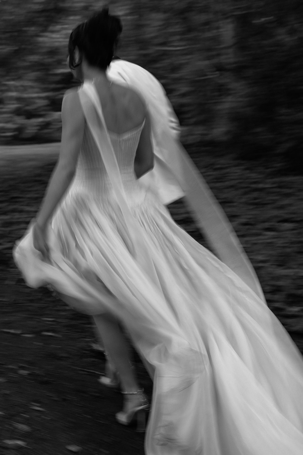 A Beautiful Wedding with Traditional Elements and Elegant Decor