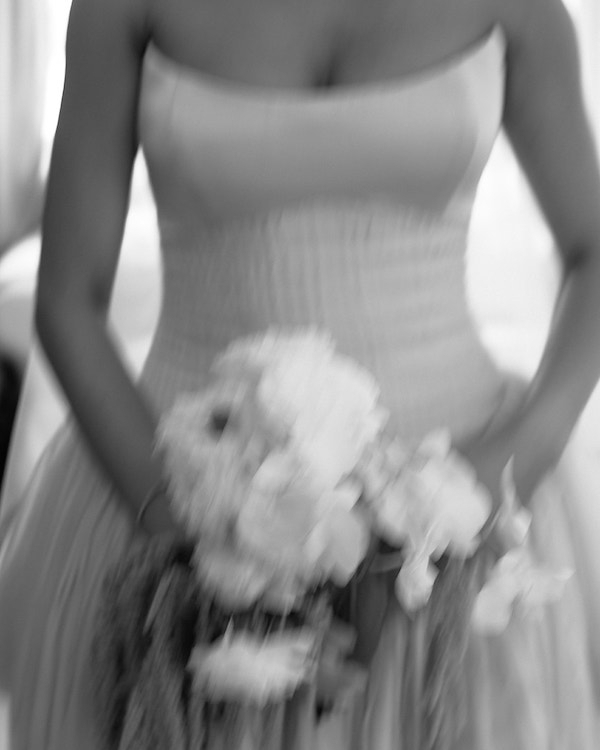 A Beautiful Wedding with Traditional Elements and Elegant Decor