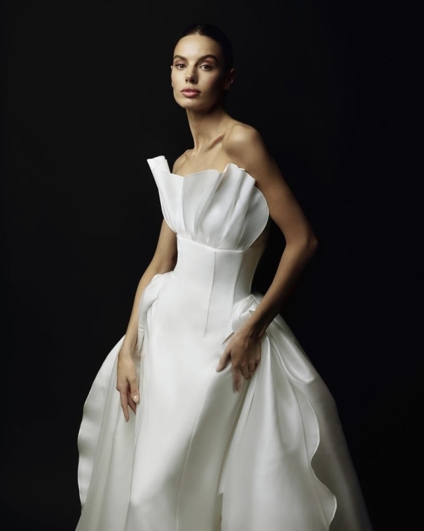 Bridal Trend: Strapless Wedding Dresses