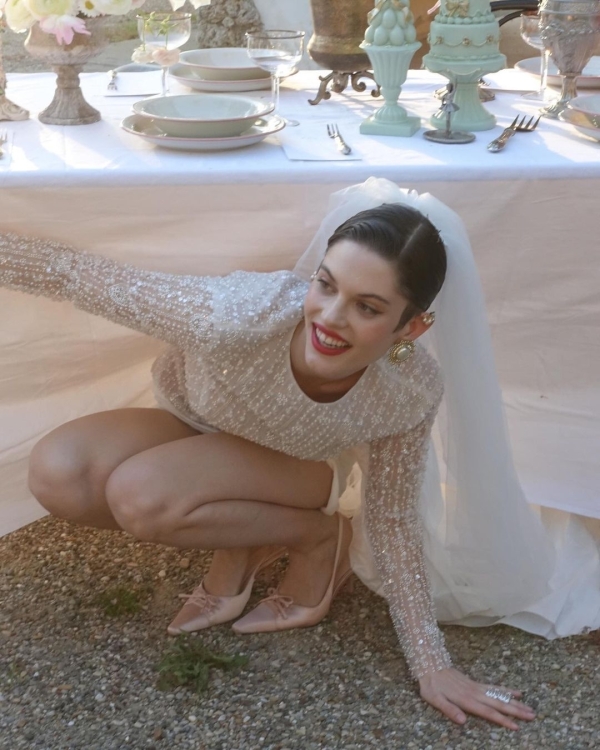 Changing Your Last Name After Marriage: Pros & Cons