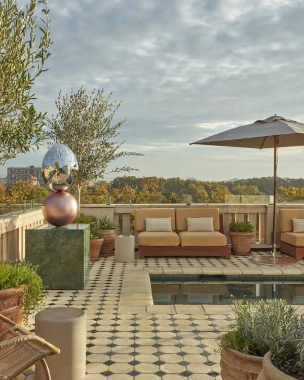 In Conversation: Hotel Borneta