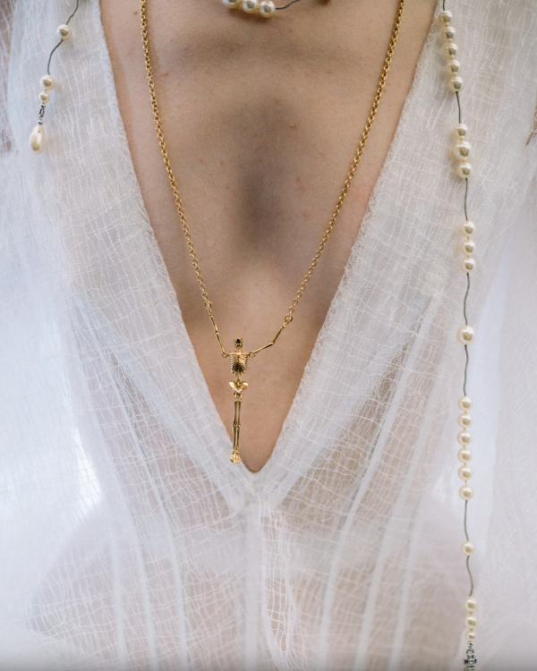 The Best Bridal Accessories for Every Wedding Dress Neckline