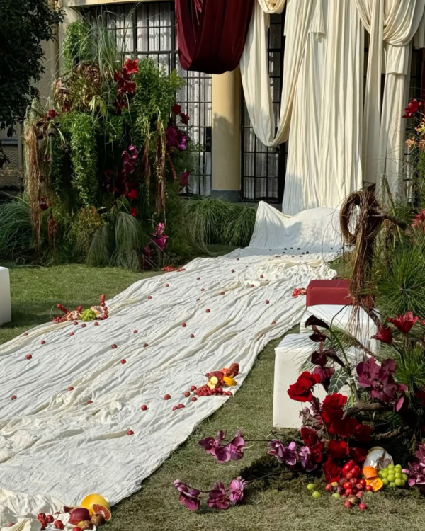 55 Creative Wedding Aisle & Altar Ideas for a Standout Ceremony