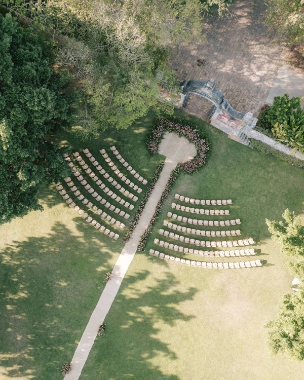 11 Wedding Day Timeline Mistakes Couples Make—According to Experts