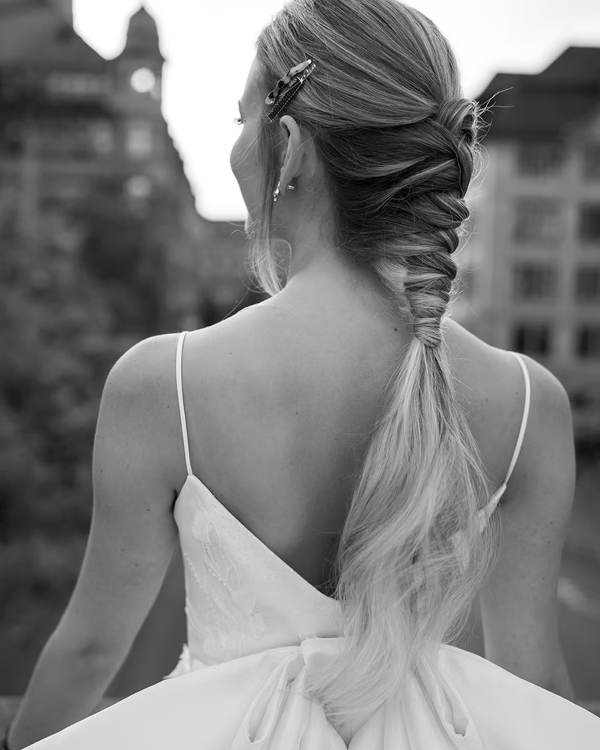 The Cool Bride’s Guide to Effortless Beauty